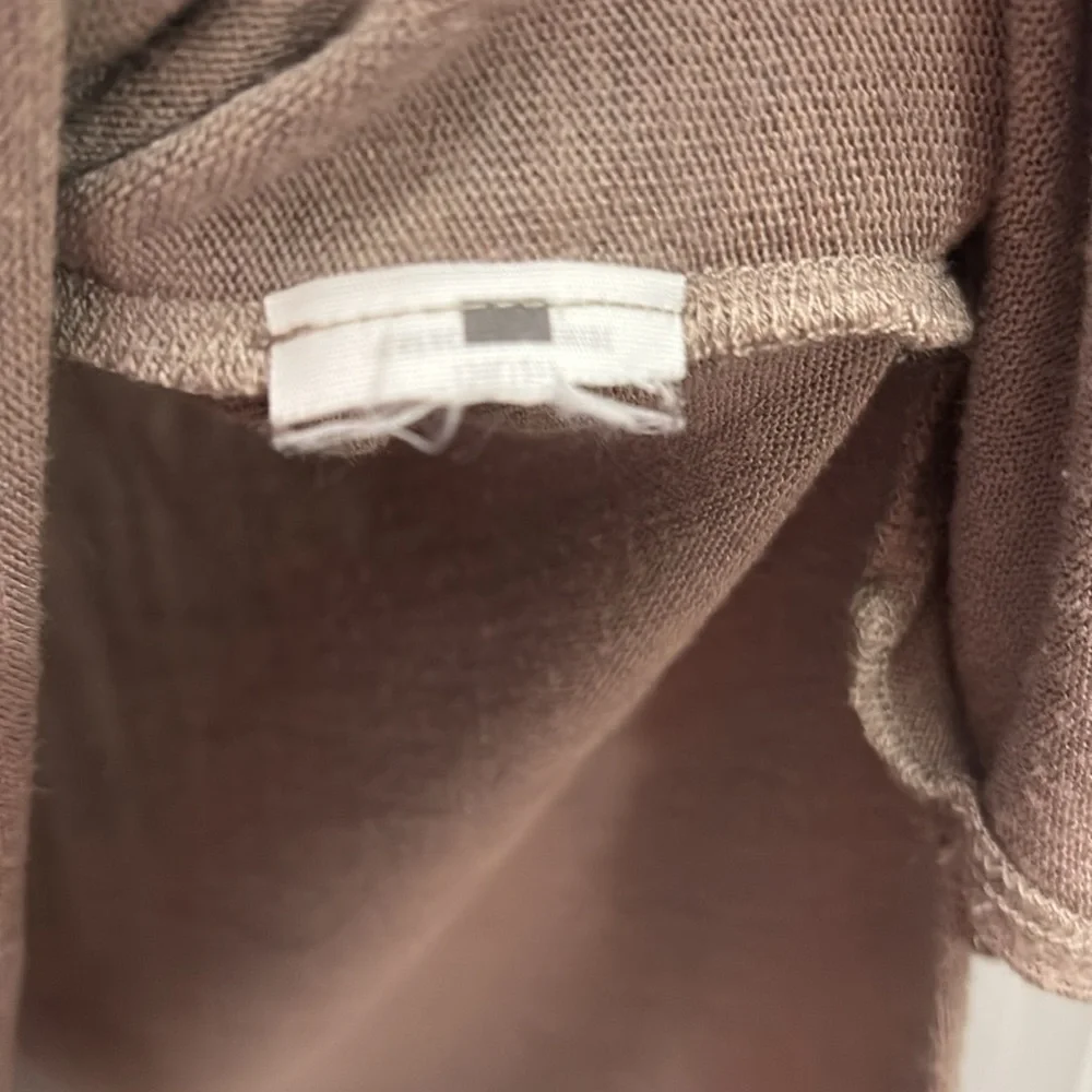 Abercrombie & Fitch Brown Long Sweater Size Large